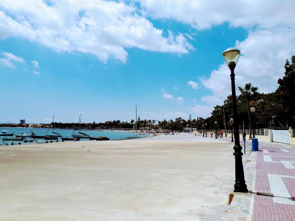 Bajo Río Aranguin Apartamento Los Alcázares Exterior foto